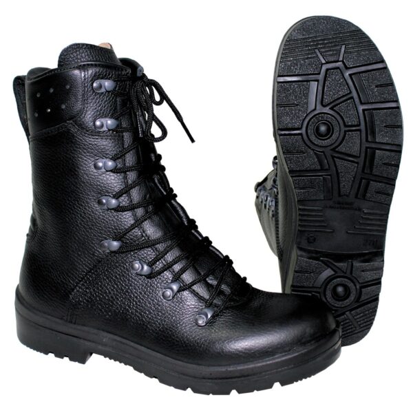 Bundeswehr Kampfstiefel Mod. 2007 schwarz neuwertig Schuhe D 40,5