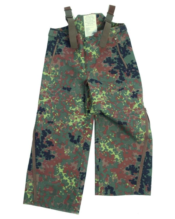 Bundeswehr Nässeschutz-Hose flecktarn neu Bekl. 48